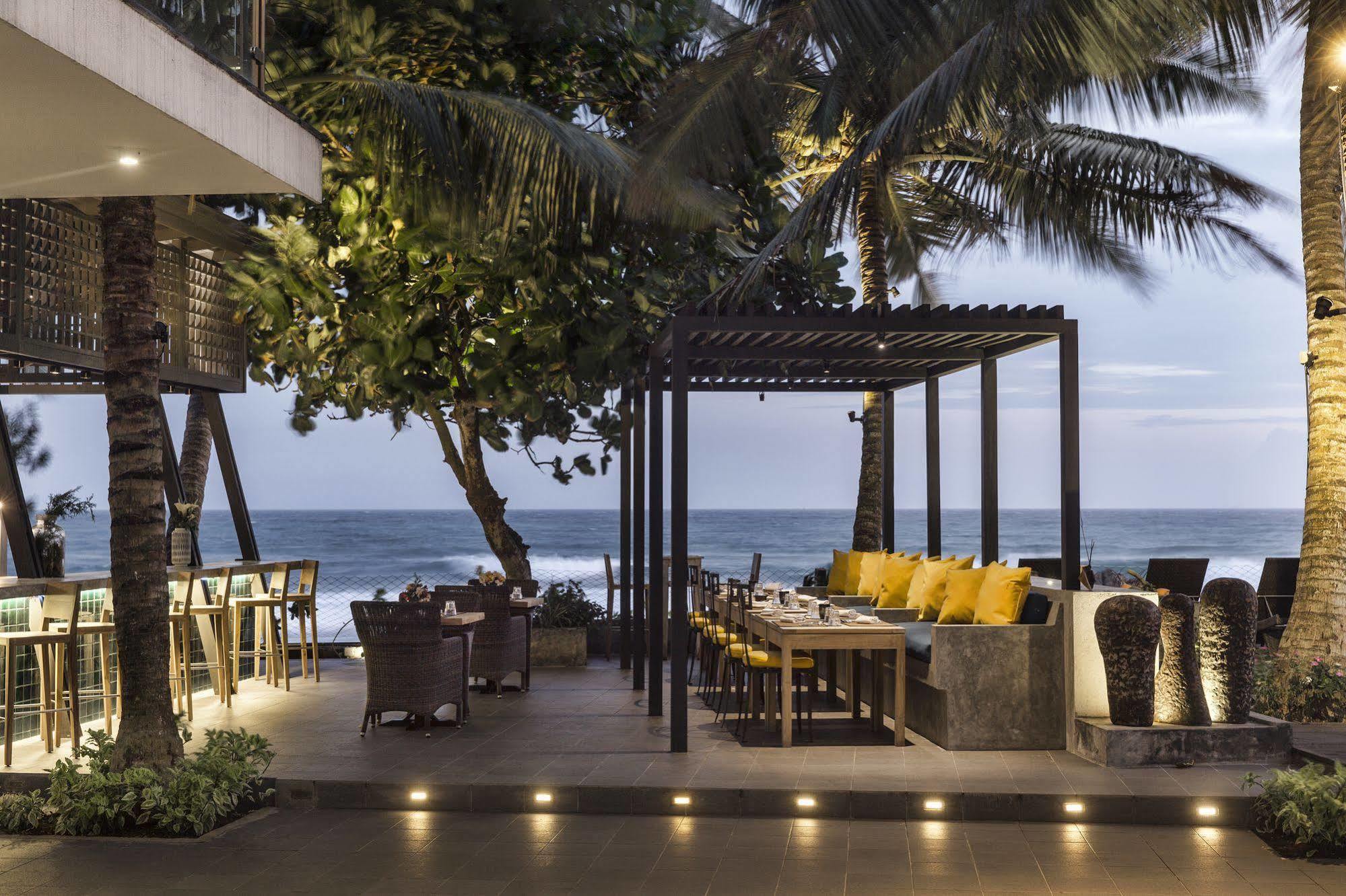 Owl And The Pussycat Hotel & Restaurant Unawatuna Exterior foto